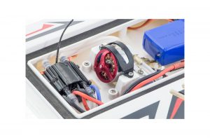 FM09 Powerboat Brushless-Katamaran - rot – Bild 3